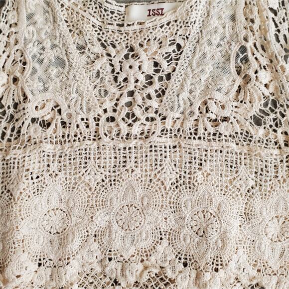 Issi  Crochet Top Small - Picture 5 of 5